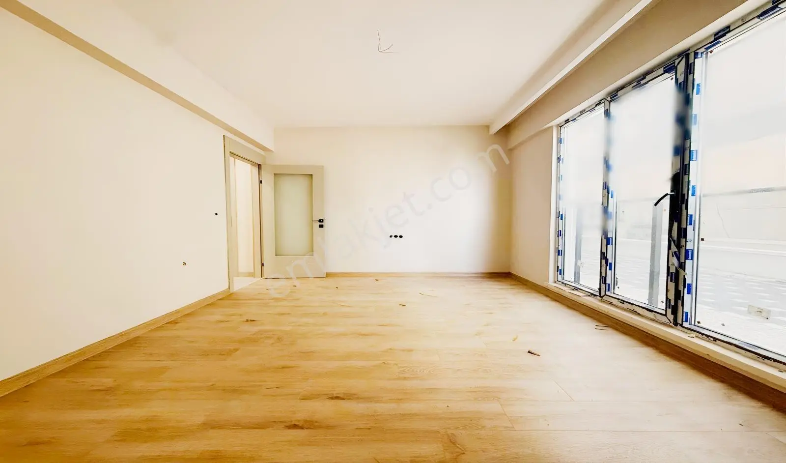 Vadi'den Hisarda Yeni Binada Modern Tasarımlı 2+0! — fotoğraf 10