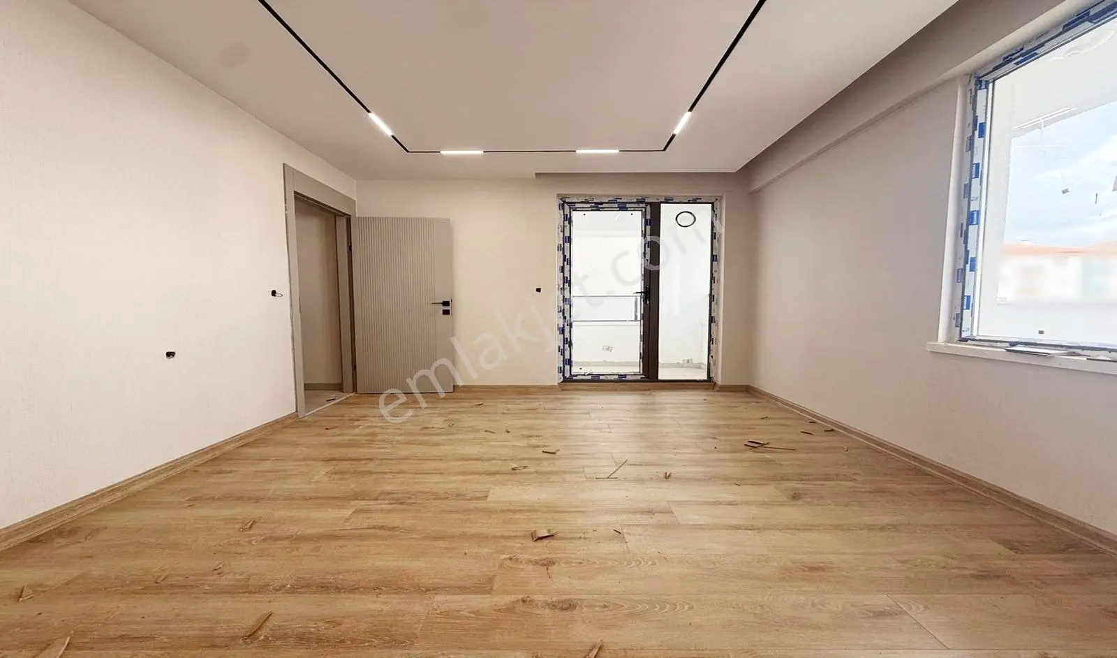 Vadi'den Hisarda Yeni Binada Modern Tasarımlı 2+0! — fotoğraf 14