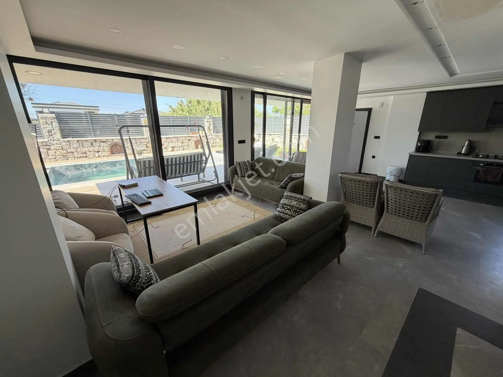 Mordoğan'da Satılık 5+1 Havuzlu Villa — fotoğraf 6