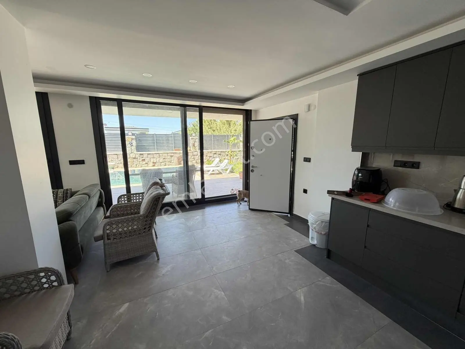 Mordoğan'da Satılık 5+1 Havuzlu Villa — fotoğraf 18