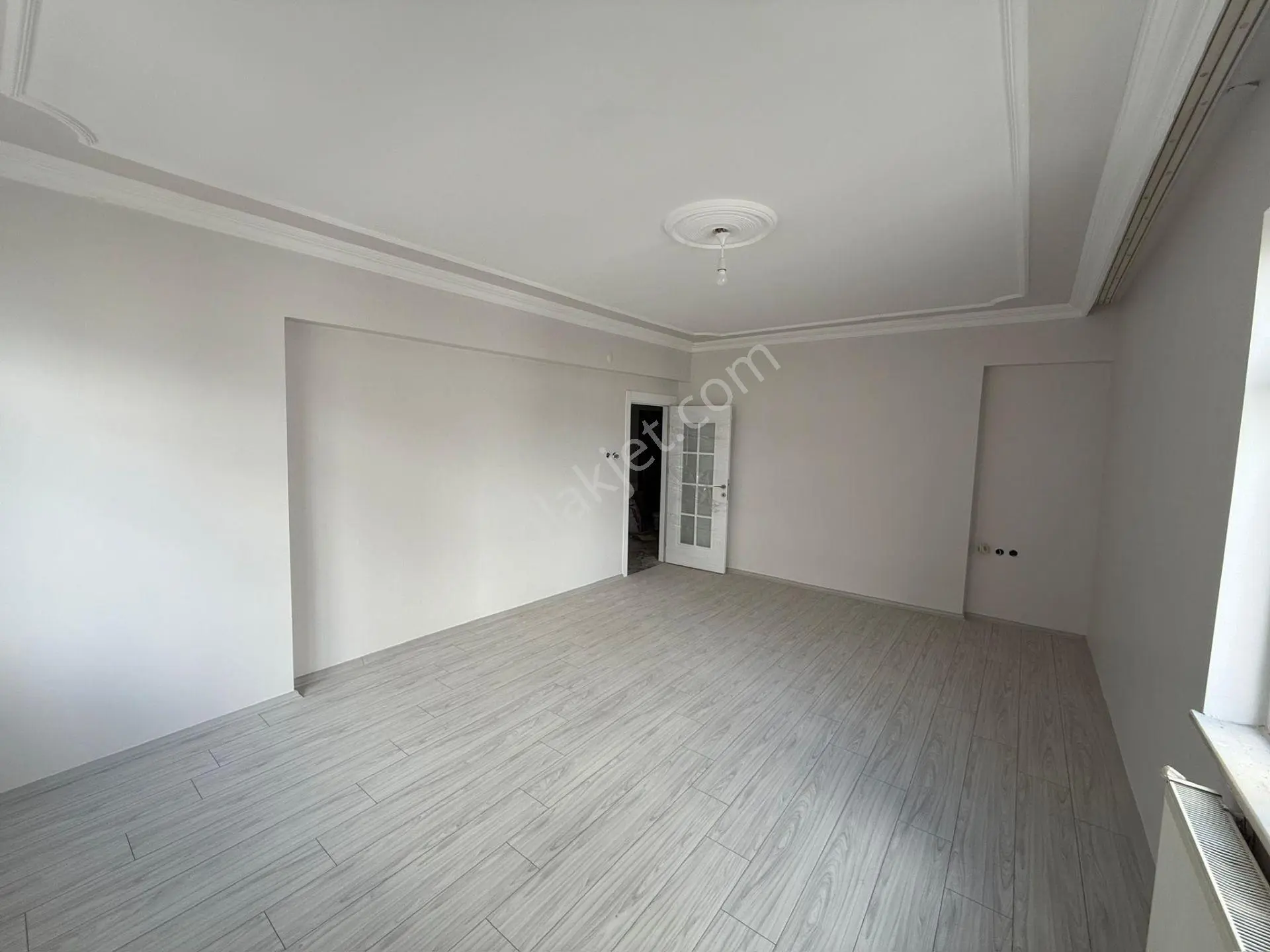 Cumhuriyet Mahallesi Koç Okul Yanı Satlık 3+1 Sıfır Yapılı Daire