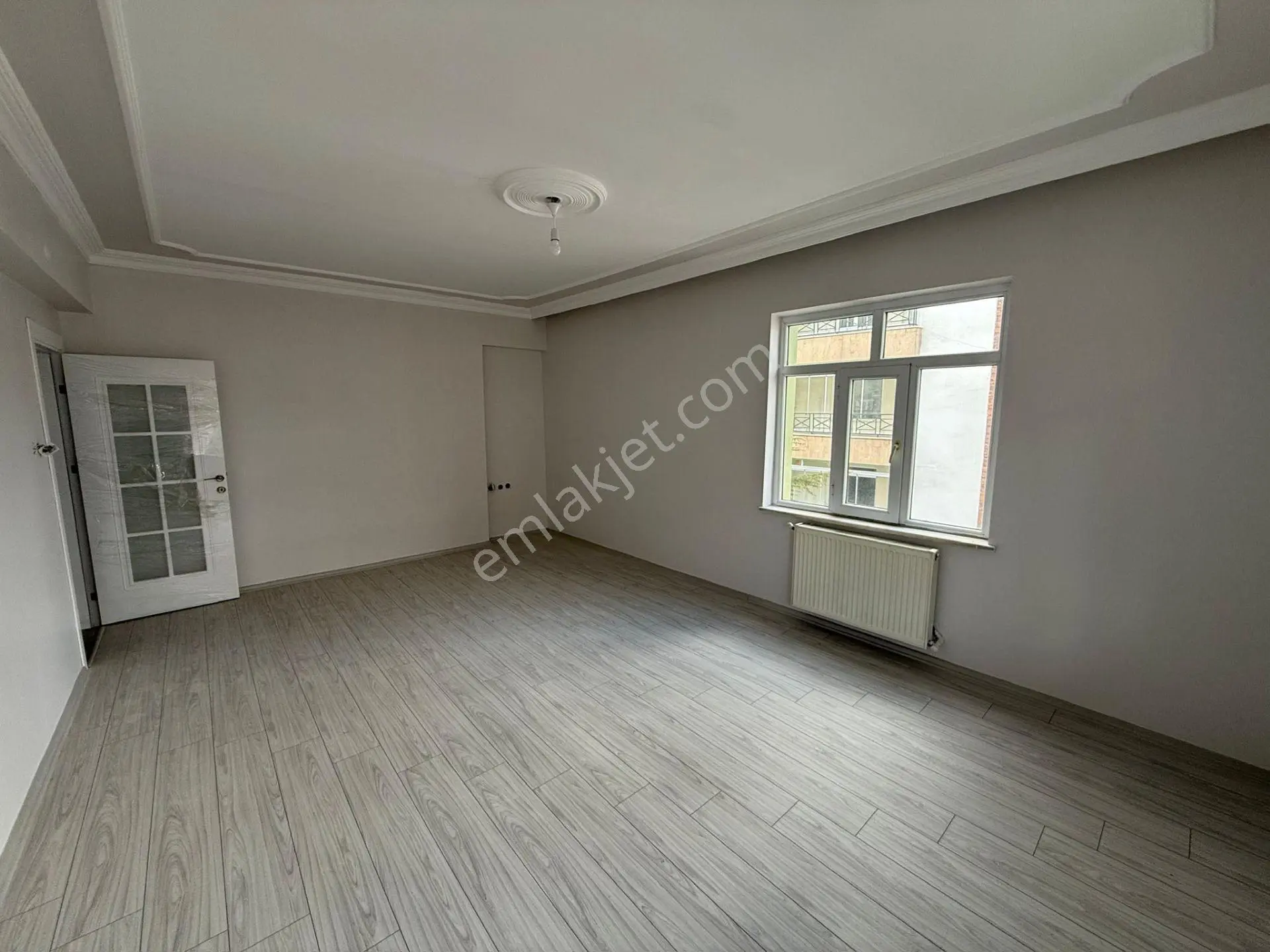Cumhuriyet Mahallesi Koç Okul Yanı Satlık 3+1 Sıfır Yapılı Daire — fotoğraf 2