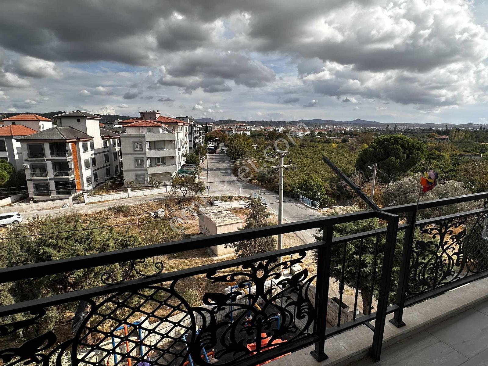 Seferihisarın En Geniş Dairelesi 4+2teraslı Önü Kapanmaz Manzara — fotoğraf 3