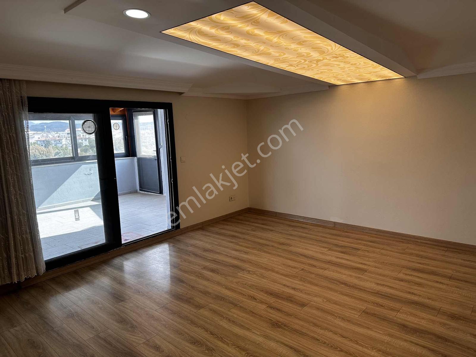 Seferihisarın En Geniş Dairelesi 4+2teraslı Önü Kapanmaz Manzara — fotoğraf 29