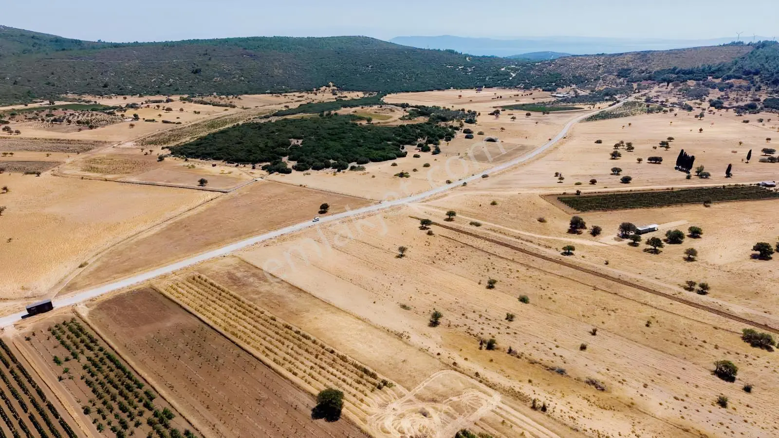 Startkey Ada Gayrimenkul'den Ovacıkta 1.350 M2 Düz Arazi — fotoğraf 22
