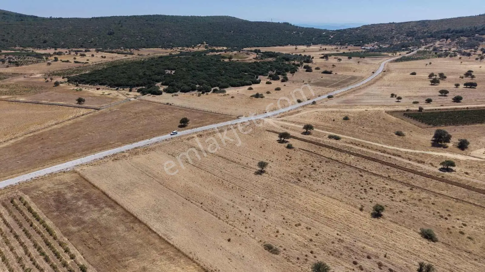 Startkey Ada Gayrimenkul'den Ovacıkta 1.350 M2 Düz Arazi — fotoğraf 24