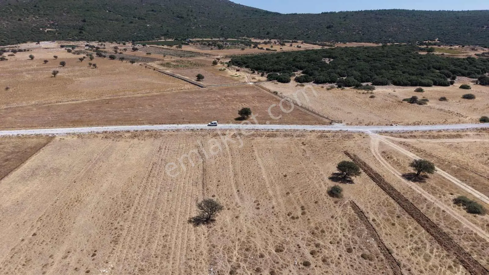 Startkey Ada Gayrimenkul'den Ovacıkta 1.350 M2 Düz Arazi — fotoğraf 29