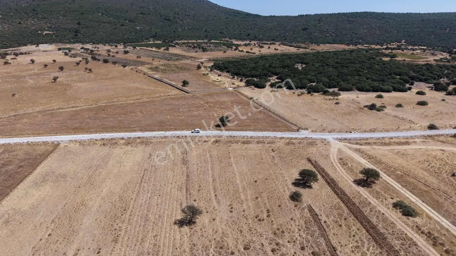 Startkey Ada Gayrimenkul'den Ovacıkta 1.350 M2 Düz Arazi — fotoğraf 30