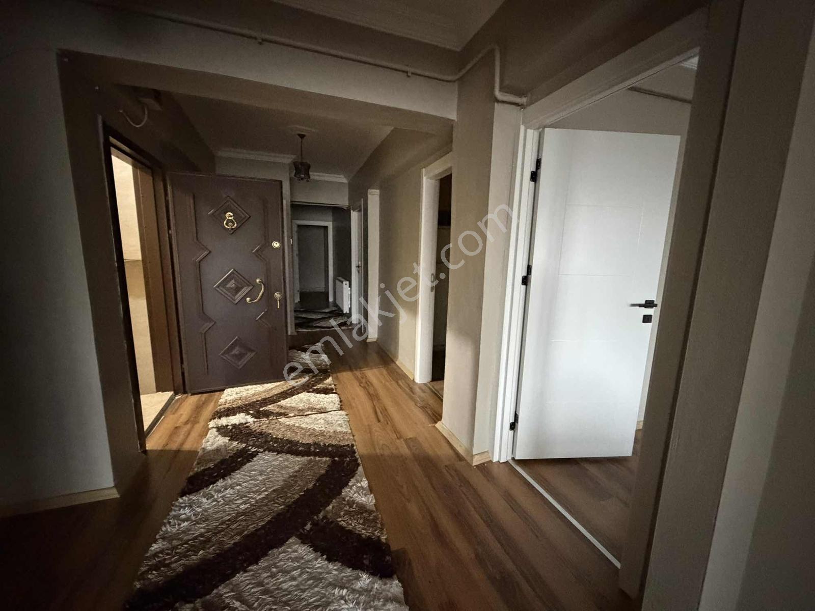 Satılık 3+1 Daire Veya Ofis Eşyalı İçi Yenilenmiş Çark Caddesi — fotoğraf 2