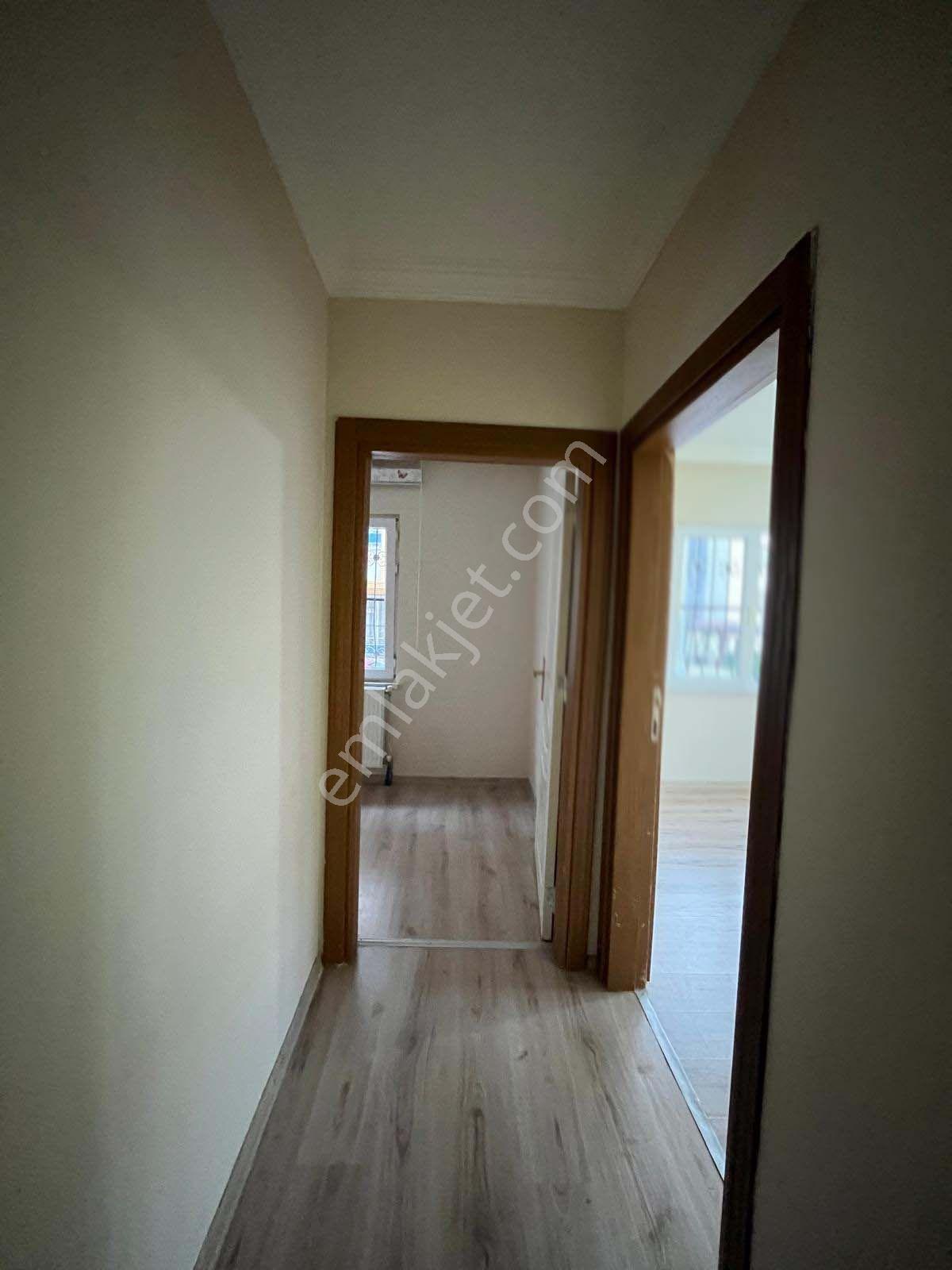 Serhat Mahallesinde Satılık 2+1 Daire — fotoğraf 9