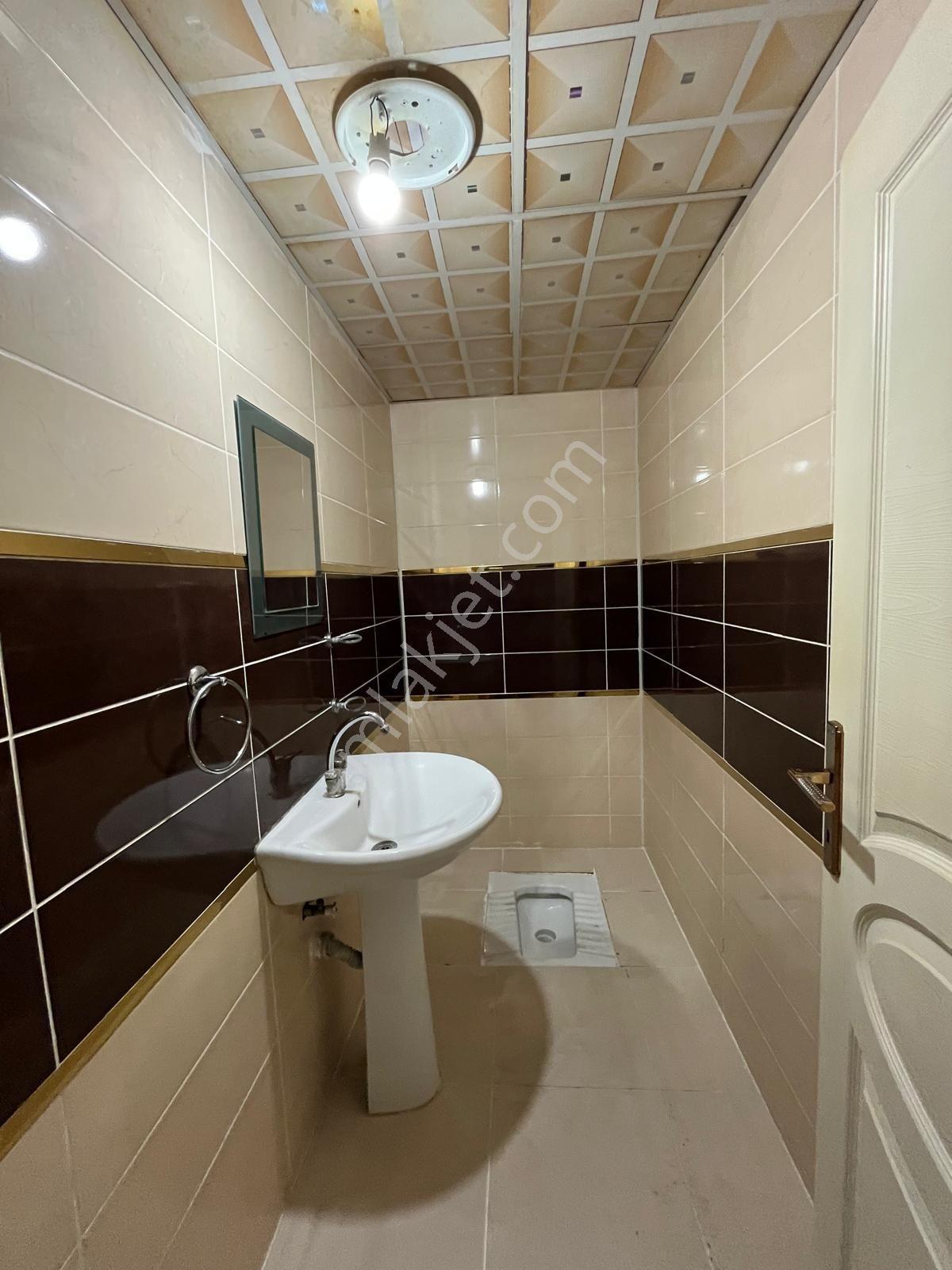 Serhat Mahallesinde Satılık 2+1 Daire — fotoğraf 10