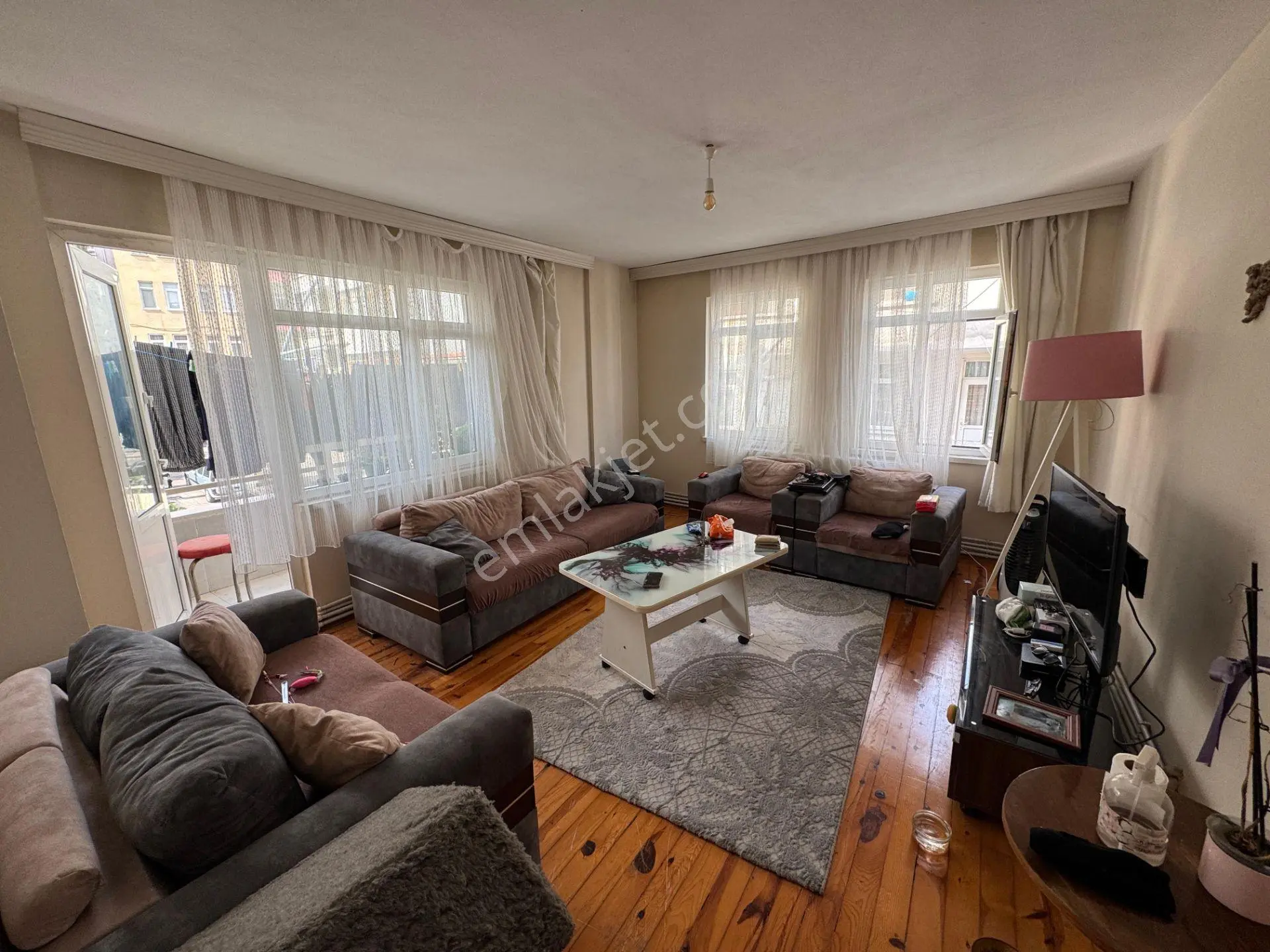 Selimiye Mahallesi Satılık 2+1 Merkezi Konumlu Daire — fotoğraf 3