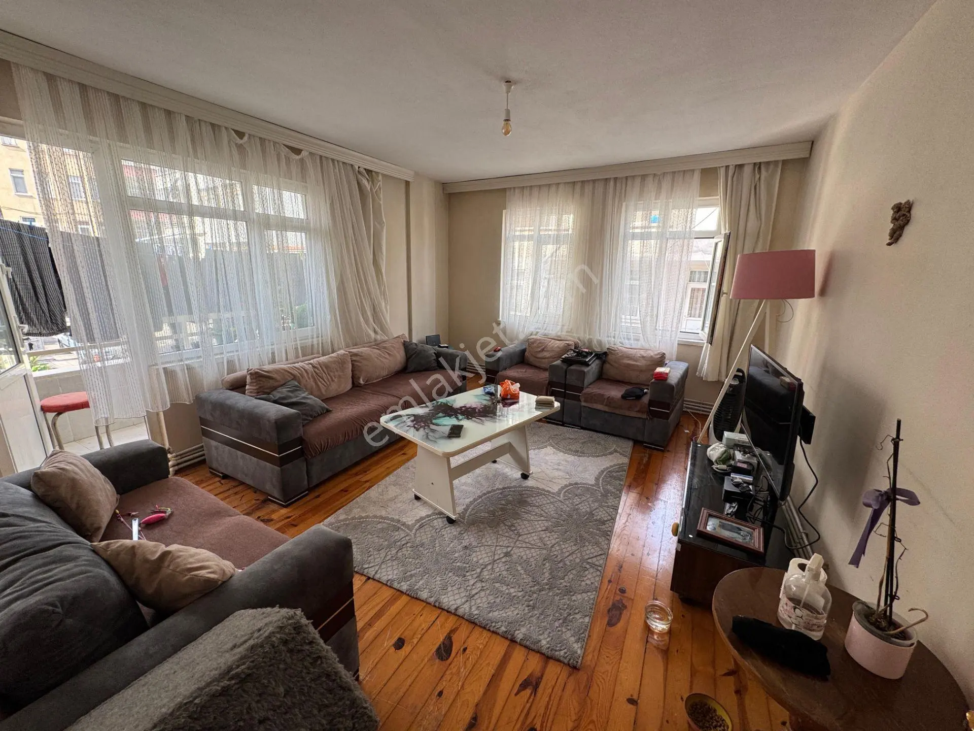 Selimiye Mahallesi Satılık 2+1 Merkezi Konumlu Daire — fotoğraf 4