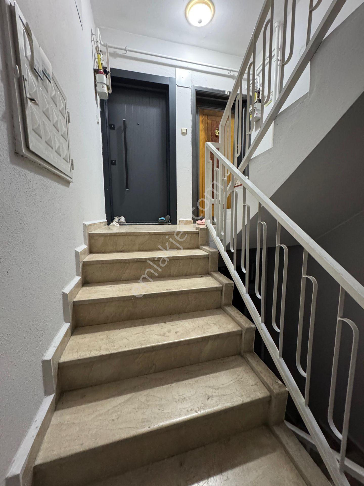 Selimiye Mahallesi Satılık 2+1 Merkezi Konumlu Daire — fotoğraf 13