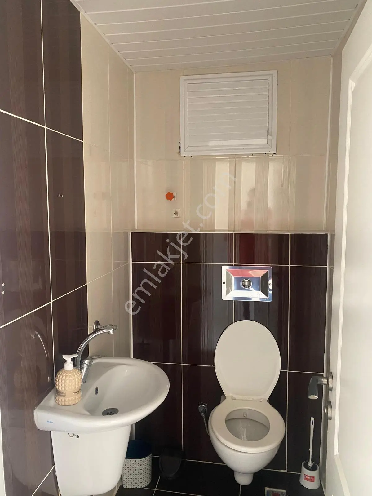 Menderes Mah'de Merkezi Konumlu Satılık 3+1 Daire — fotoğraf 6