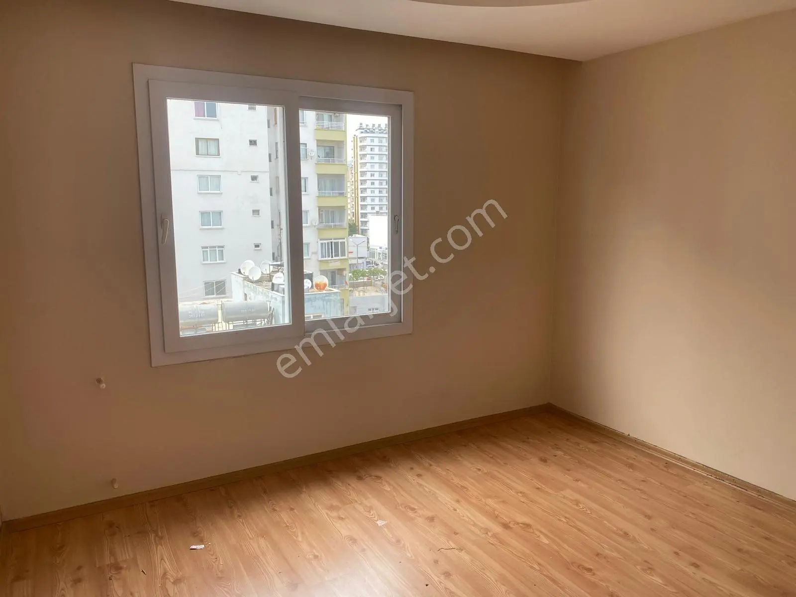 Menderes Mah'de Merkezi Konumlu Satılık 3+1 Daire — fotoğraf 10