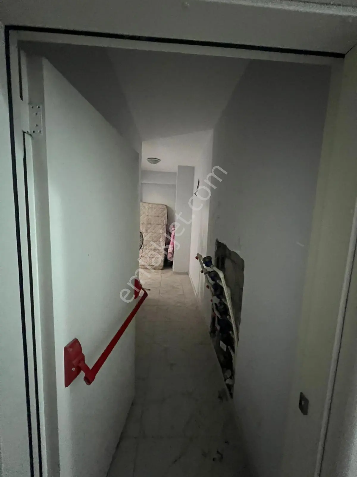 Adana Sarıçam Gültepe'de Bulvar Üzerinde Yeşil Fırına Yakın Satılık Eşyalı 1+1 Balkonlu Daire — fotoğraf 2