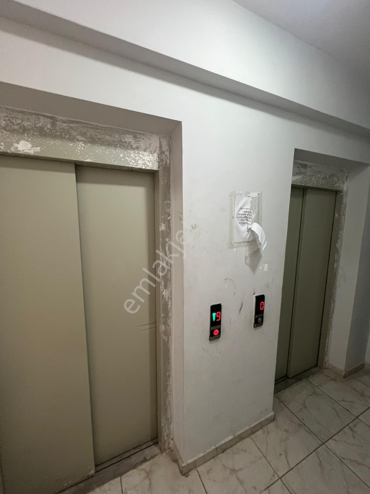 Adana Sarıçam Gültepe'de Bulvar Üzerinde Yeşil Fırına Yakın Satılık Eşyalı 1+1 Balkonlu Daire — fotoğraf 10