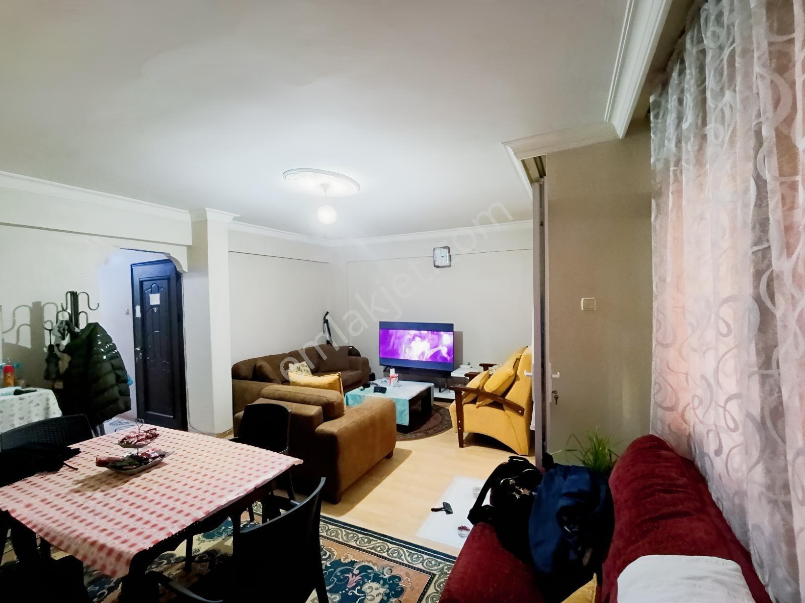 Alsancak Merkezinde Satılık 2+1 — fotoğraf 6