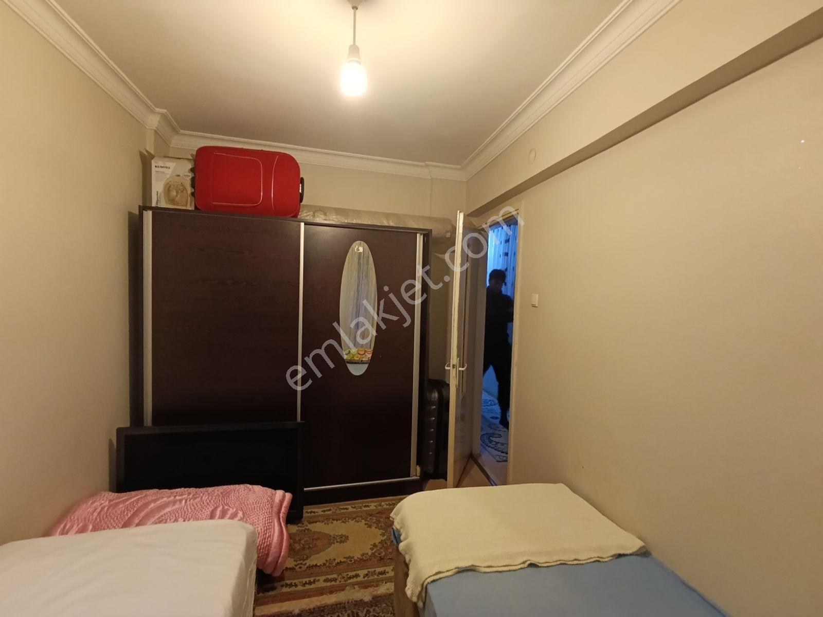 Alsancak Merkezinde Satılık 2+1 — fotoğraf 17
