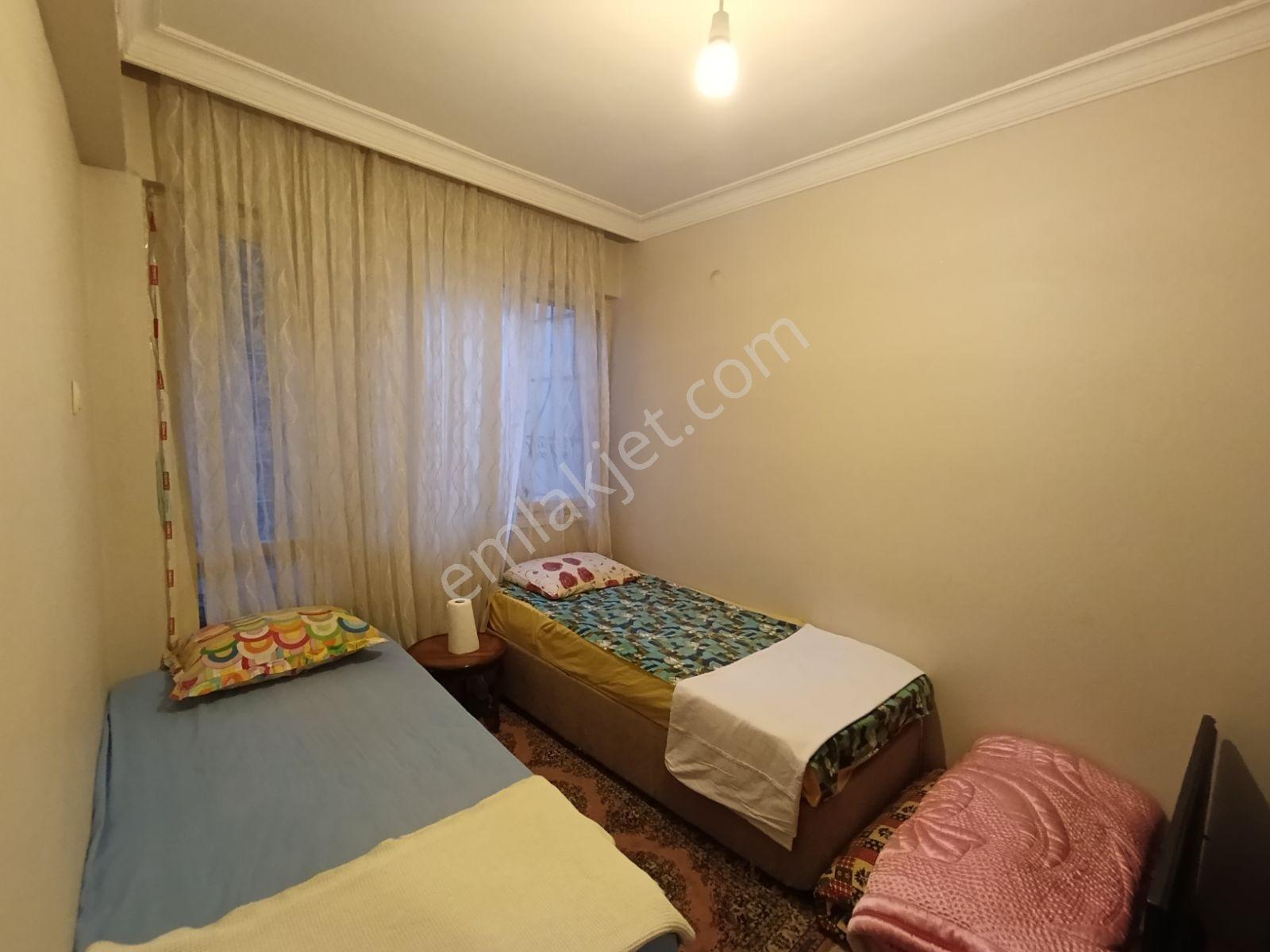 Alsancak Merkezinde Satılık 2+1 — fotoğraf 18
