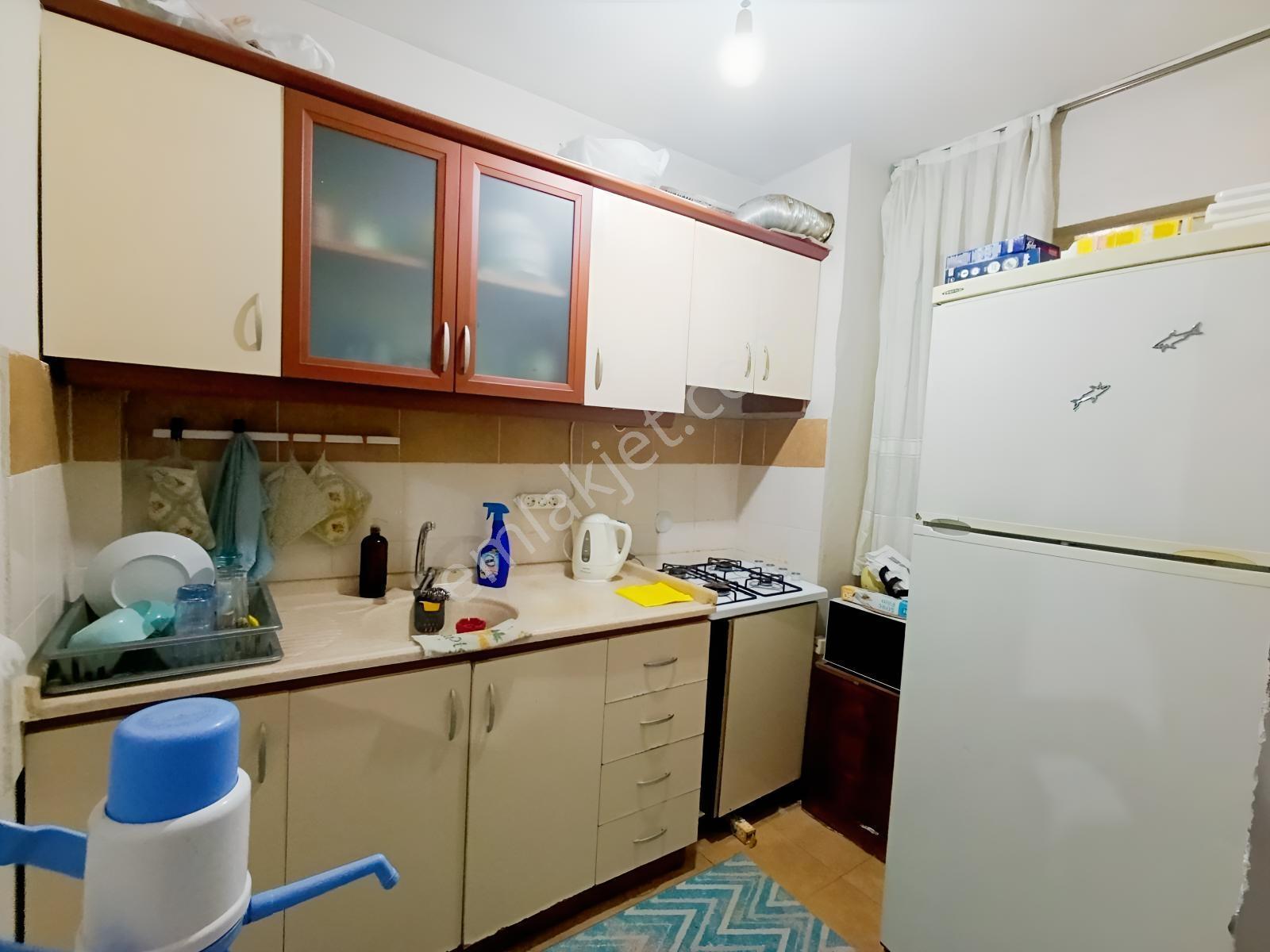 Alsancak Merkezinde Satılık 2+1 — fotoğraf 19