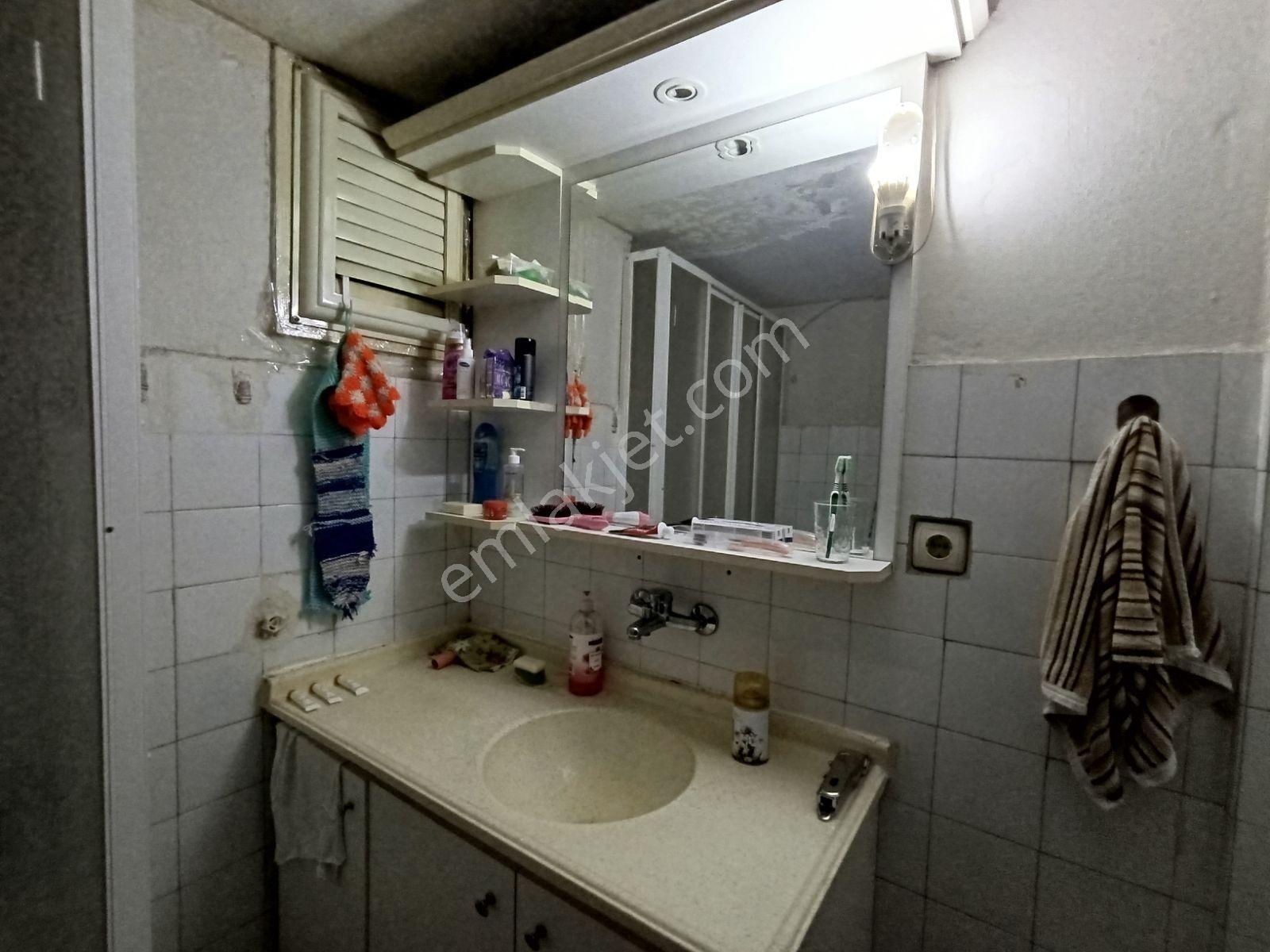 Alsancak Merkezinde Satılık 2+1 — fotoğraf 22