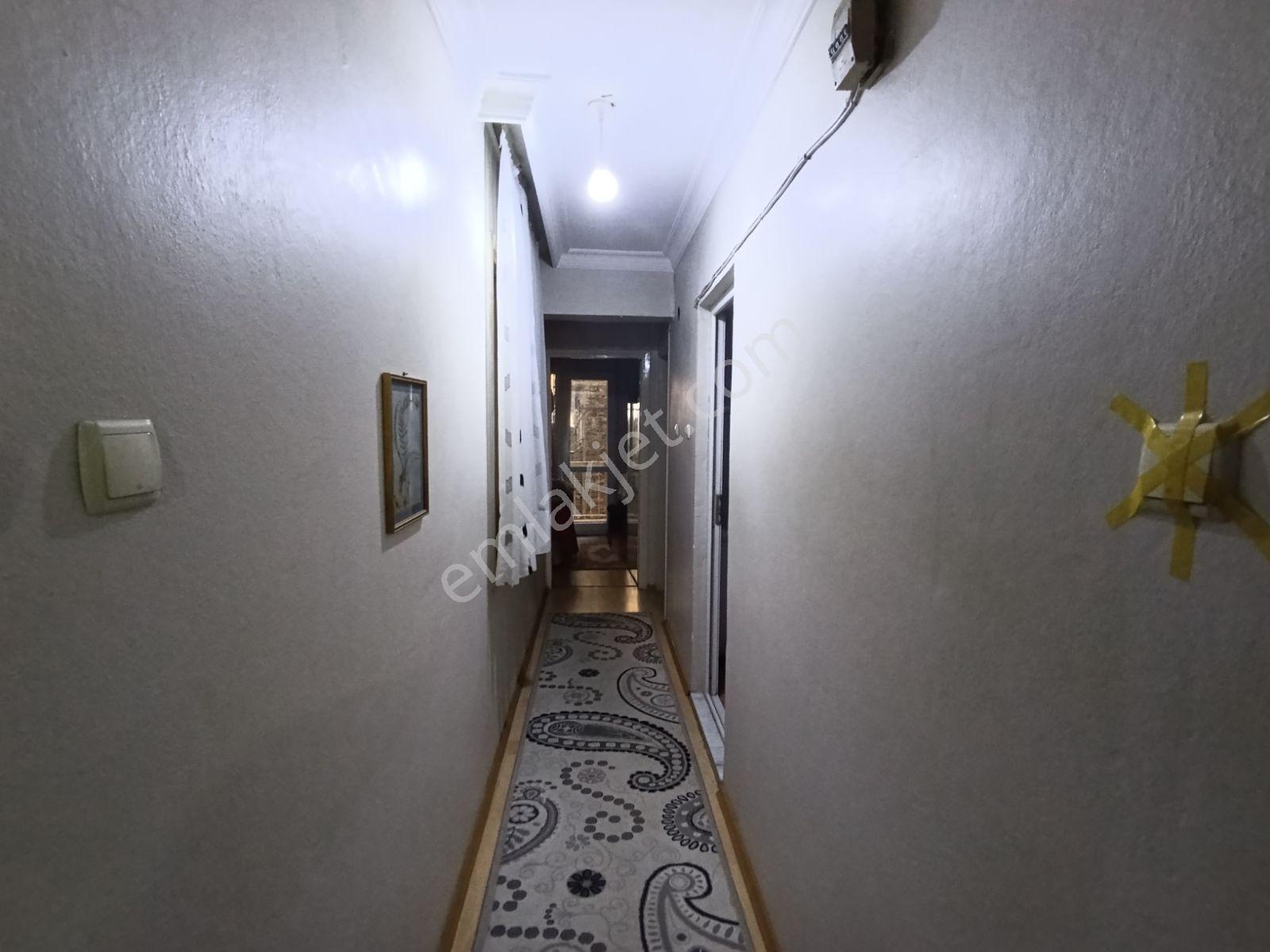 Alsancak Merkezinde Satılık 2+1 — fotoğraf 23