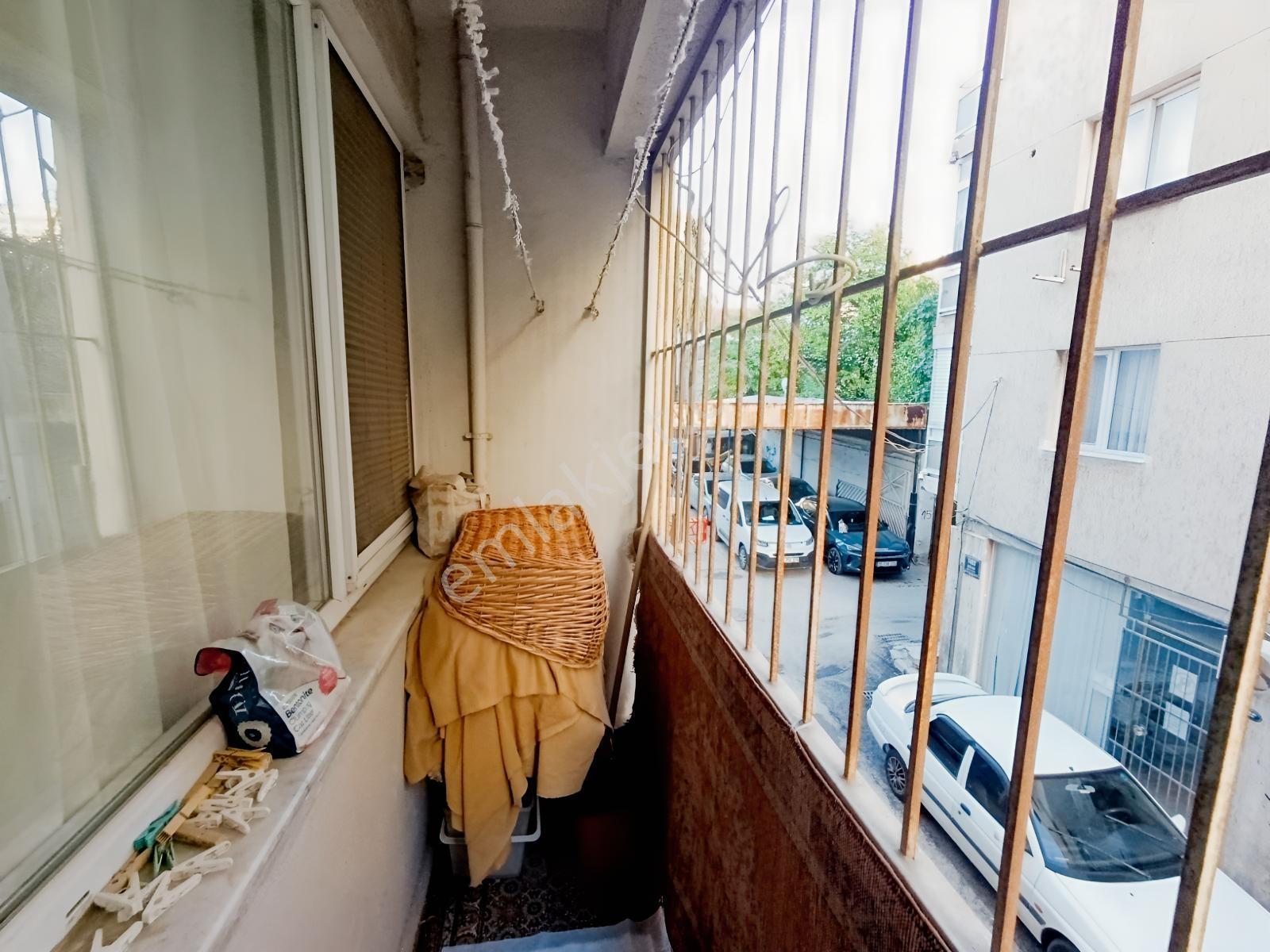 Alsancak Merkezinde Satılık 2+1 — fotoğraf 24