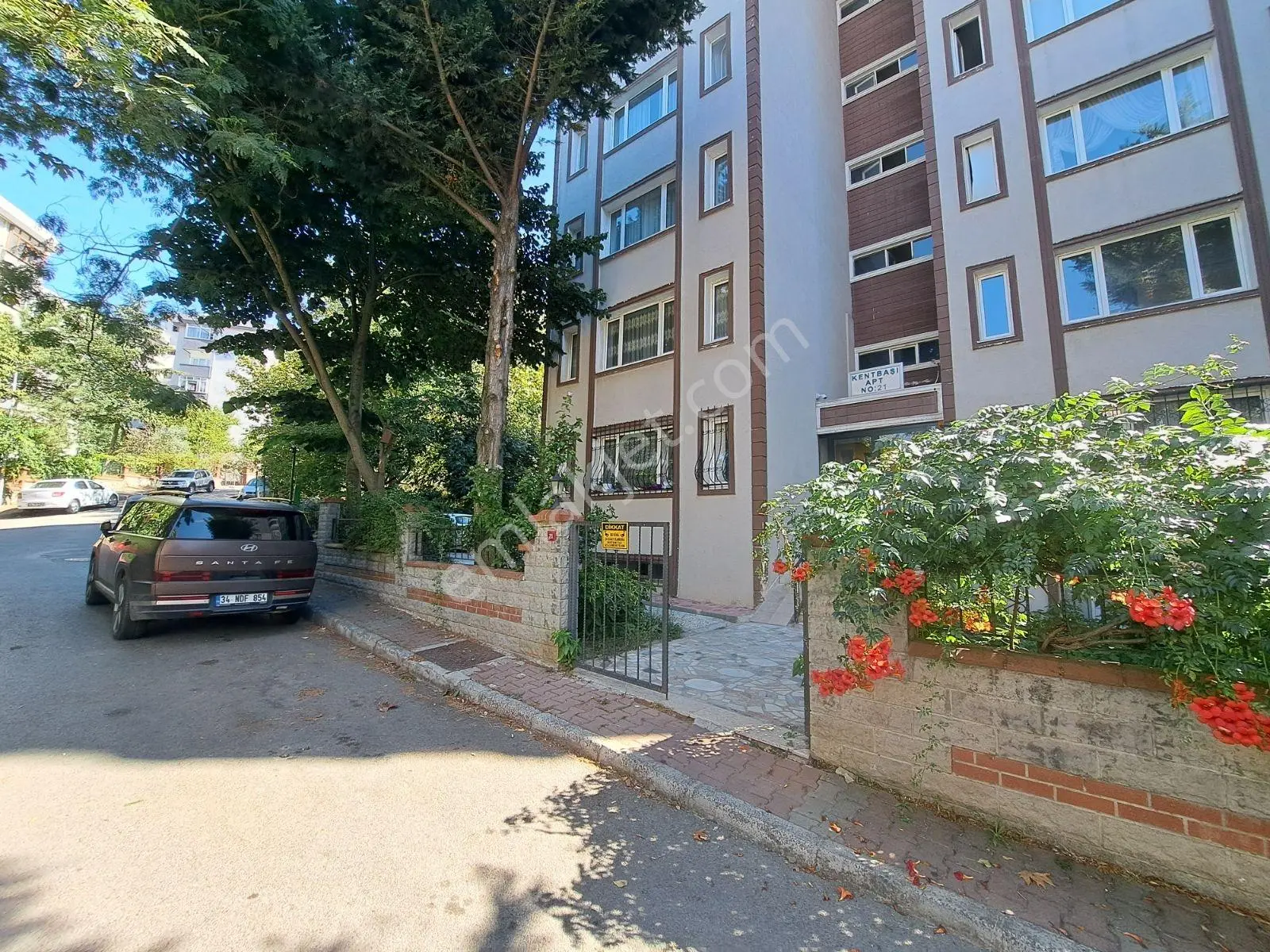 Nesrin Emlak Farkıyla Spor Salonuna Okula Yakın 3+1 — fotoğraf 3
