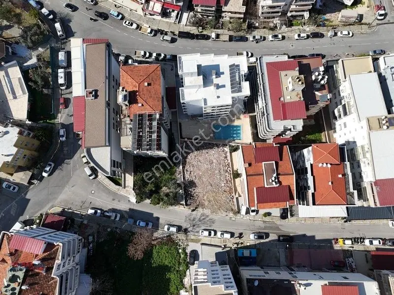 Kuşadası Merkezde 4 Kat Turizm İmarlı 320 M2 Arsa — fotoğraf 7
