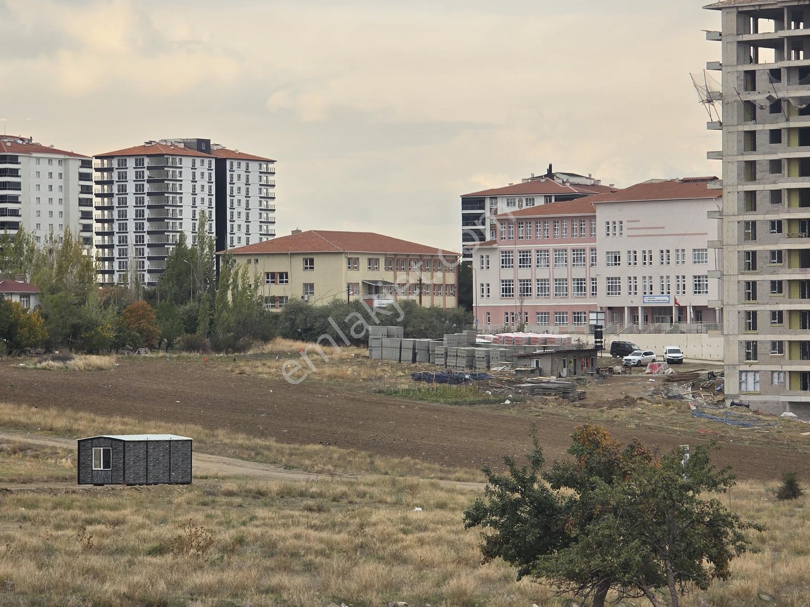Akbal'dan Cadde Dibi Bir Daire Getirili 160m2 Satılk İmarlı Arsa — fotoğraf 29
