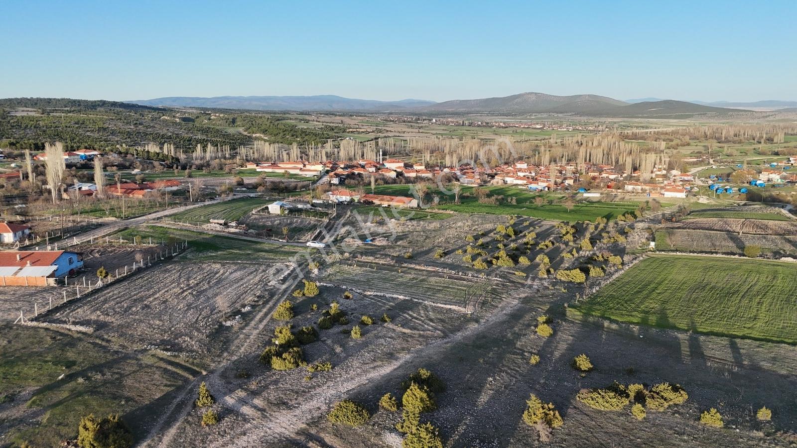 Kütahya / Emet /501 M² İmarlı Arsa Müstakil Tapu — fotoğraf 5