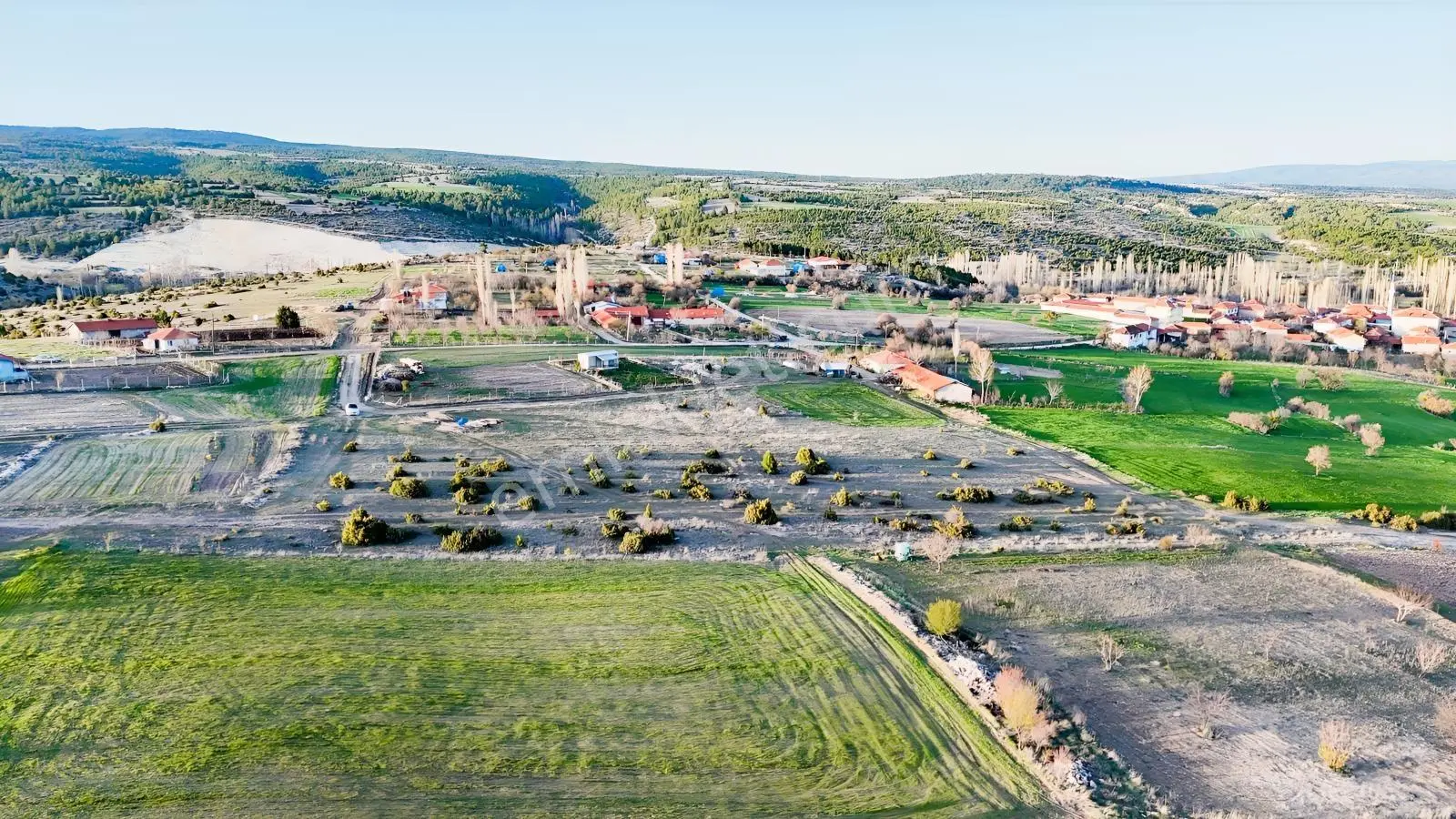 Kütahya / Emet /501 M² İmarlı Arsa Müstakil Tapu — fotoğraf 7