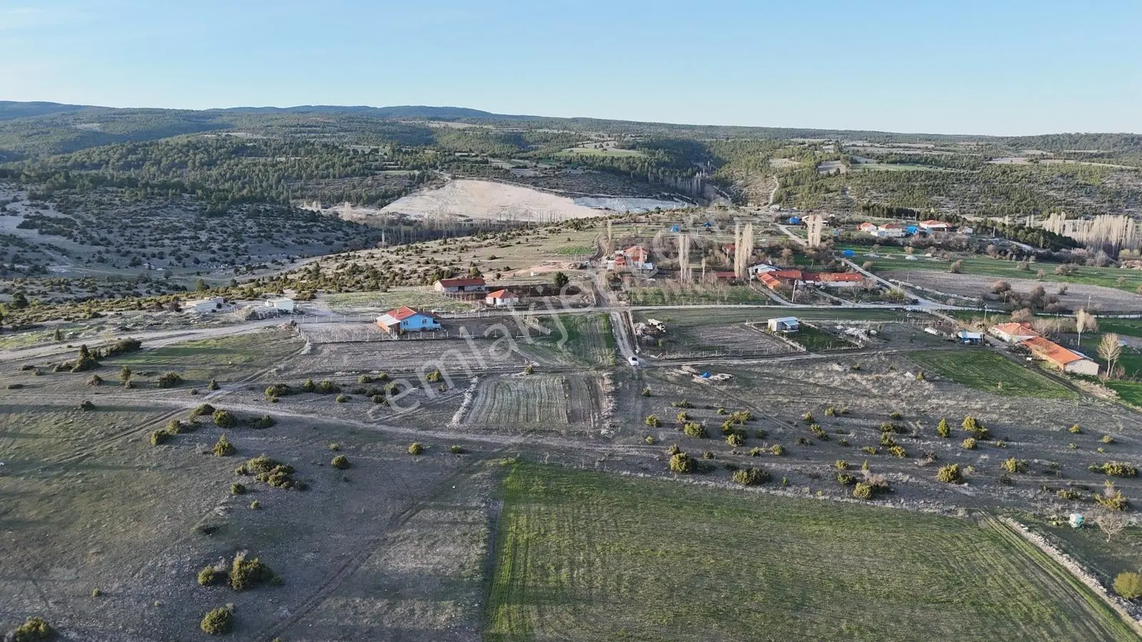 Kütahya / Emet /501 M² İmarlı Arsa Müstakil Tapu — fotoğraf 8