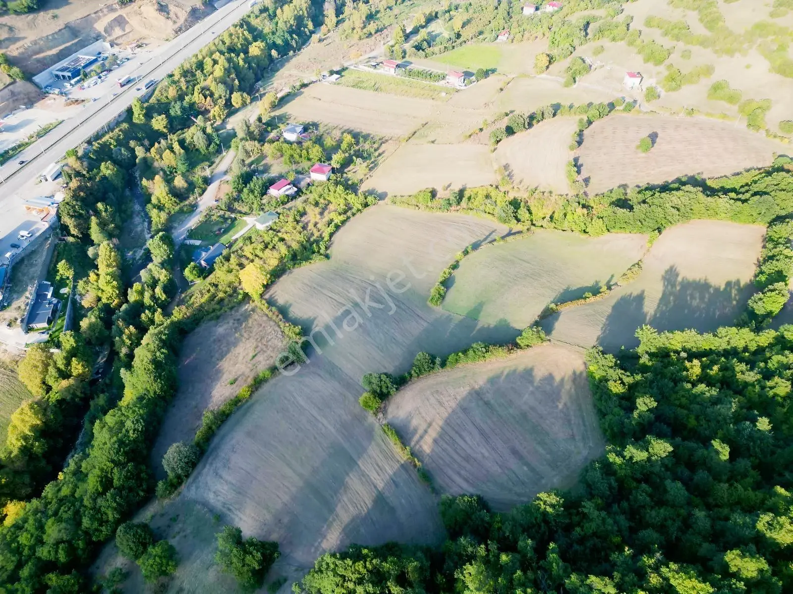 Hisar'dan İlkadım Kapaklıda İmara Yakın Ankara Yoluna 500m Arazi — fotoğraf 5