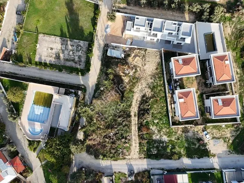 Kuşadası Soğucak 600m2 İmarlı Köşe Konum Arsa. — fotoğraf 16