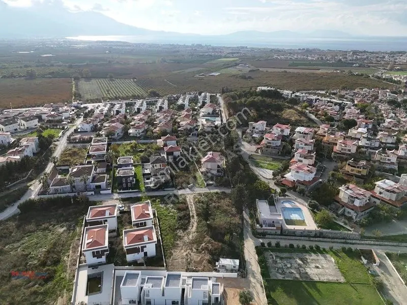 Kuşadası Soğucak 600m2 İmarlı Köşe Konum Arsa. — fotoğraf 17