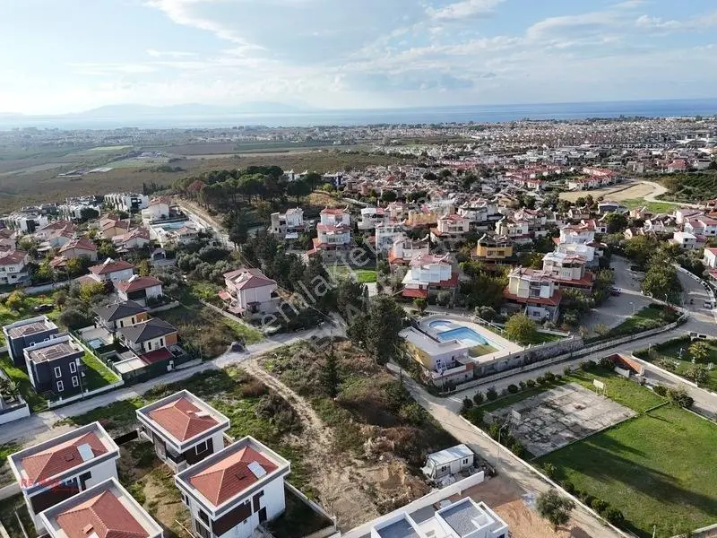 Kuşadası Soğucak 600m2 İmarlı Köşe Konum Arsa. — fotoğraf 19