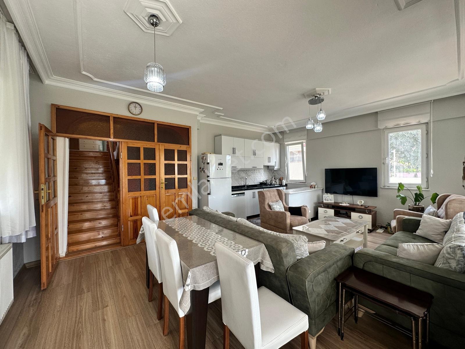 Turyaptan Çınarcık Yalı'da Denize 600 Mt Mesafede Müstakil Villa — fotoğraf 2