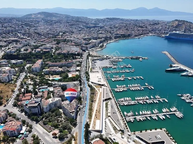 Kuşadası Marinada Deniz Manzaralı, Geniş Ve Ferah 4+1 Daire — fotoğraf 24