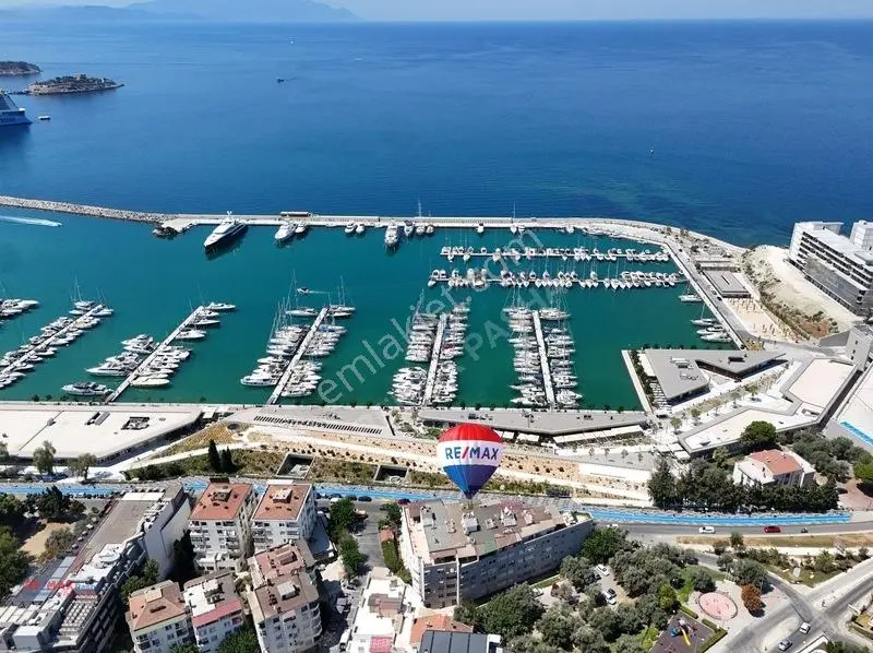 Kuşadası Marinada Deniz Manzaralı, Geniş Ve Ferah 4+1 Daire — fotoğraf 27