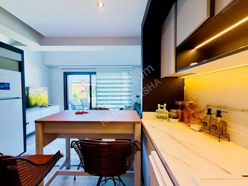 Kuşadası Değirmendere Mevkii Bahçeli 1+1 Satılık Loft Daire... — fotoğraf 8