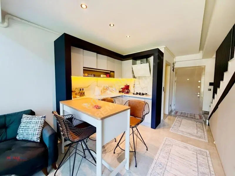 Kuşadası Değirmendere Mevkii Bahçeli 1+1 Satılık Loft Daire... — fotoğraf 15