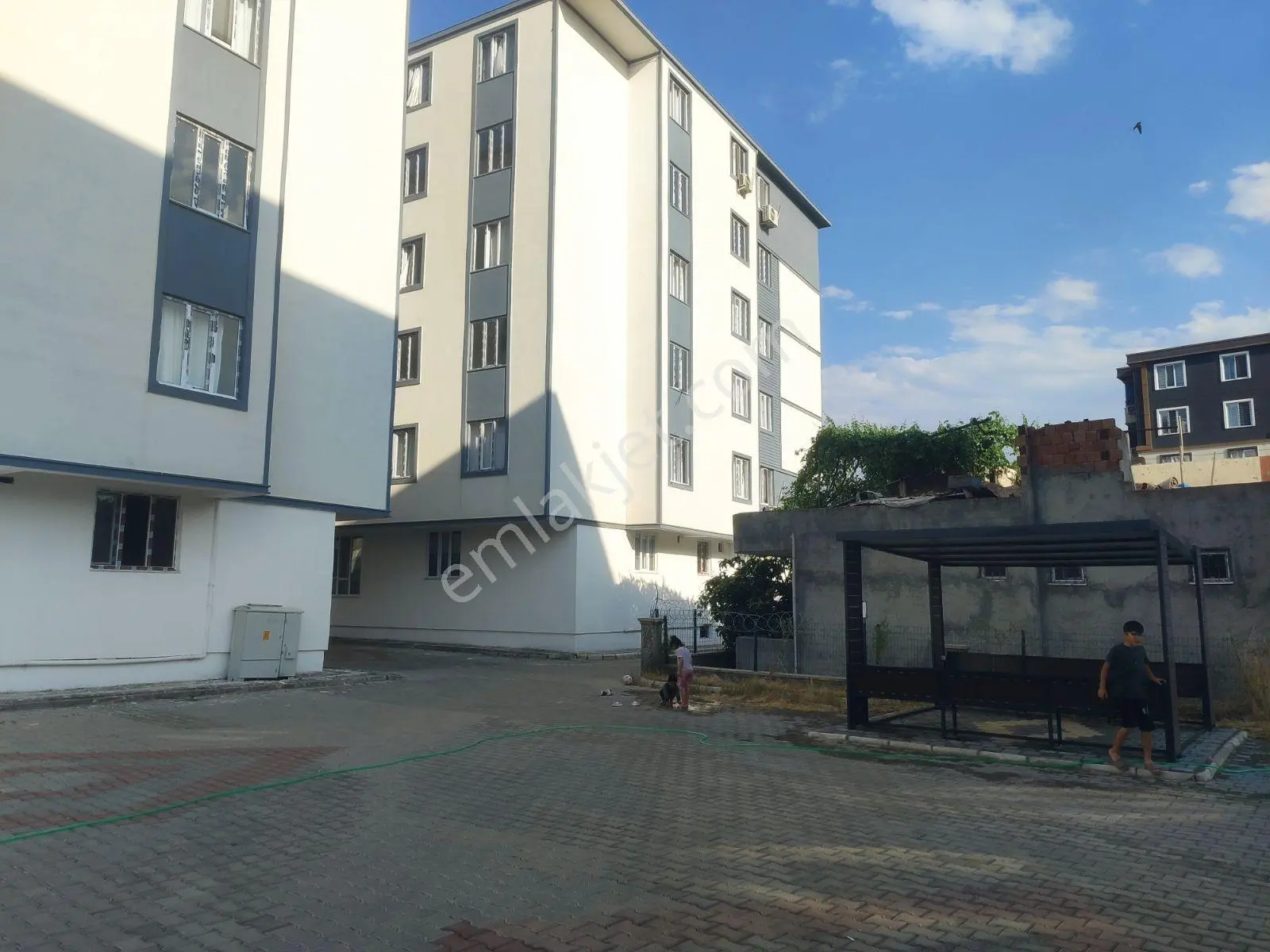 Emlak 72 Den Satılık 2+1 Körük Te Daire Site İçerisinde — fotoğraf 3