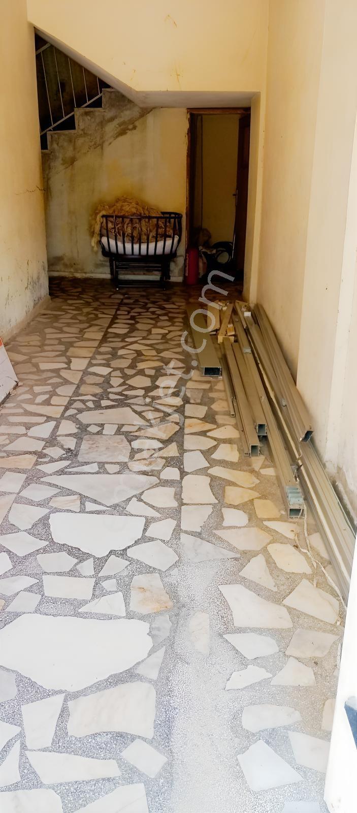 Batıkent Te Komple Bina Arsası İle Birlikte — fotoğraf 7