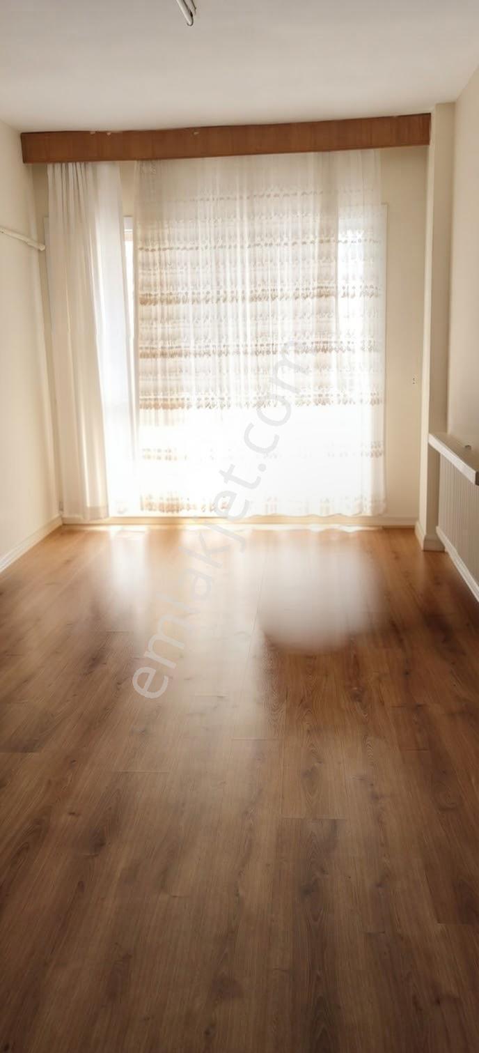 Batıkent Te Komple Bina Arsası İle Birlikte — fotoğraf 11