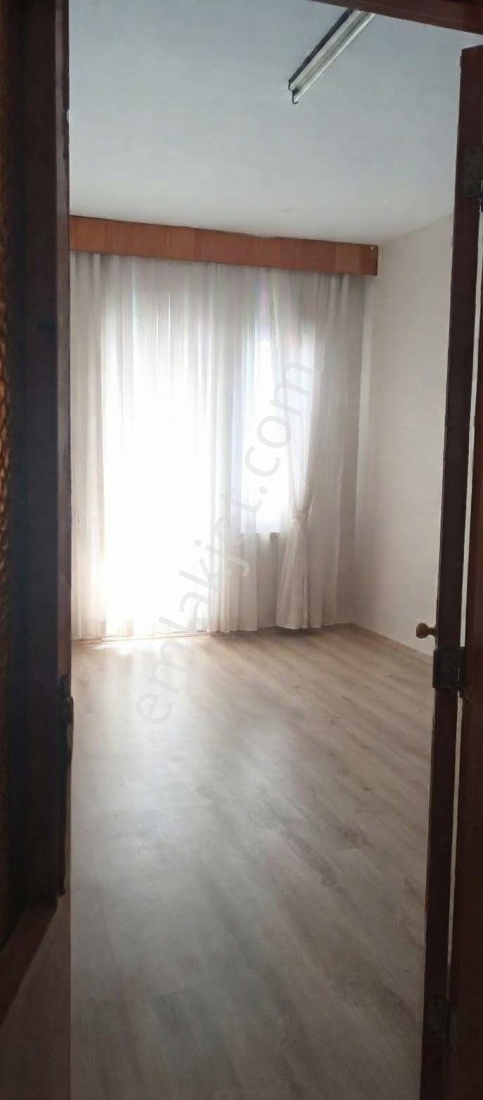 Batıkent Te Komple Bina Arsası İle Birlikte — fotoğraf 12