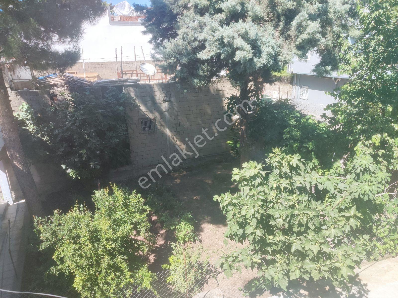 Emlak 72 Den Satılık Müstakil Ev Aydınlıkevler De — fotoğraf 5