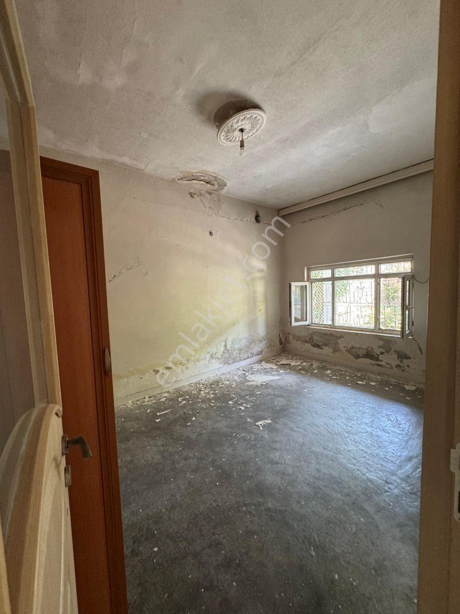 Emlak 72 Den Satılık Müstakil Ev Aydınlıkevler De — fotoğraf 13